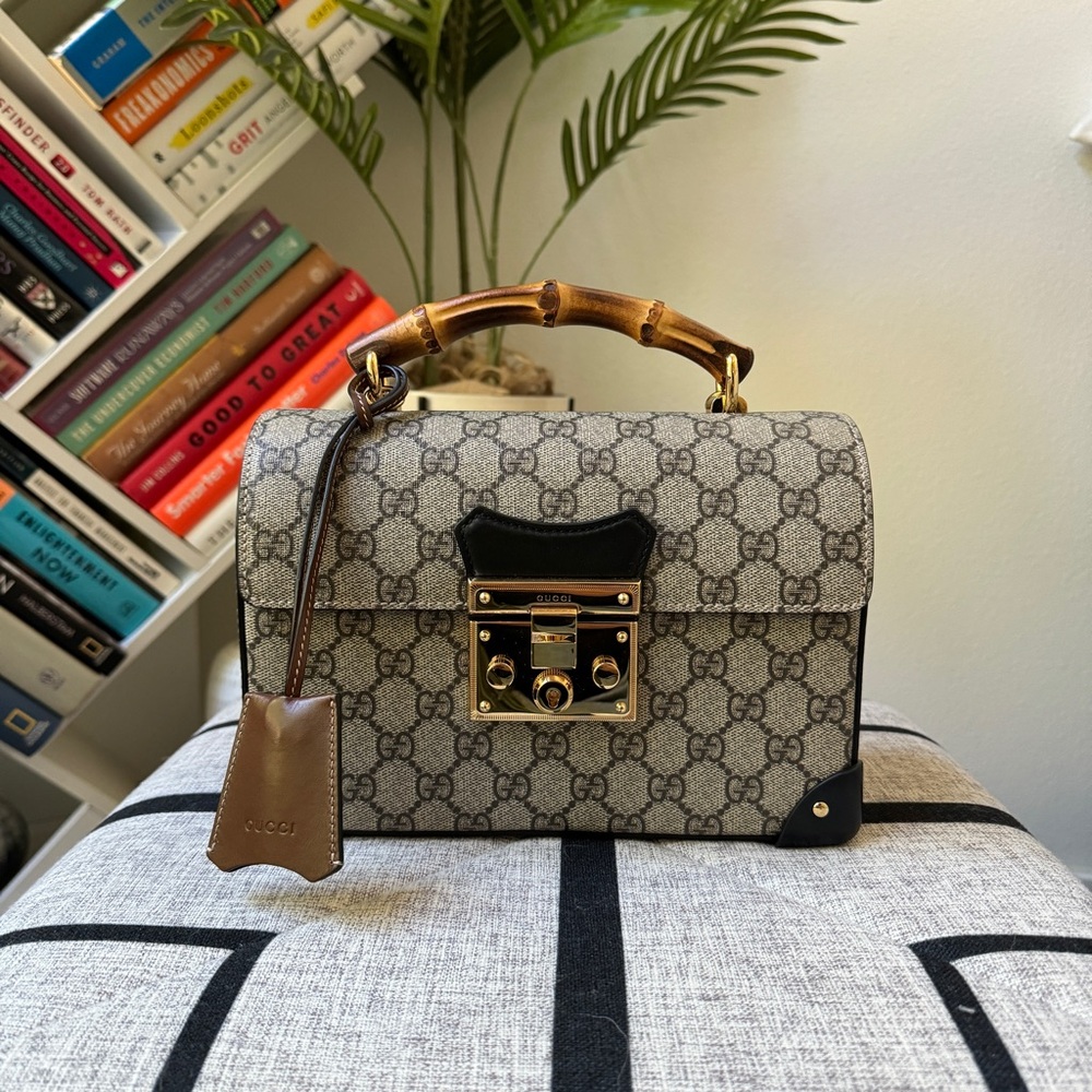 Gucci Padlock GG SUPREME Canvas Bamboo Handbag